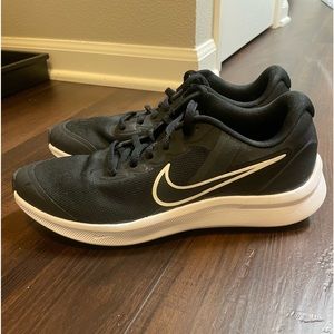Boys Nike Star Runner Shoes